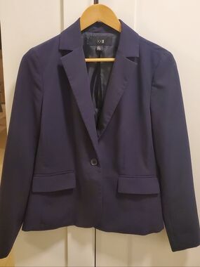 Forever 21- Navy Blazer Ladies Sz. Large, Lined, Functional Pockets